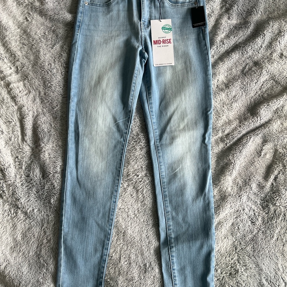 Celebrity Pink Blue Skinny Jeans with Vintage-Inspired Wash